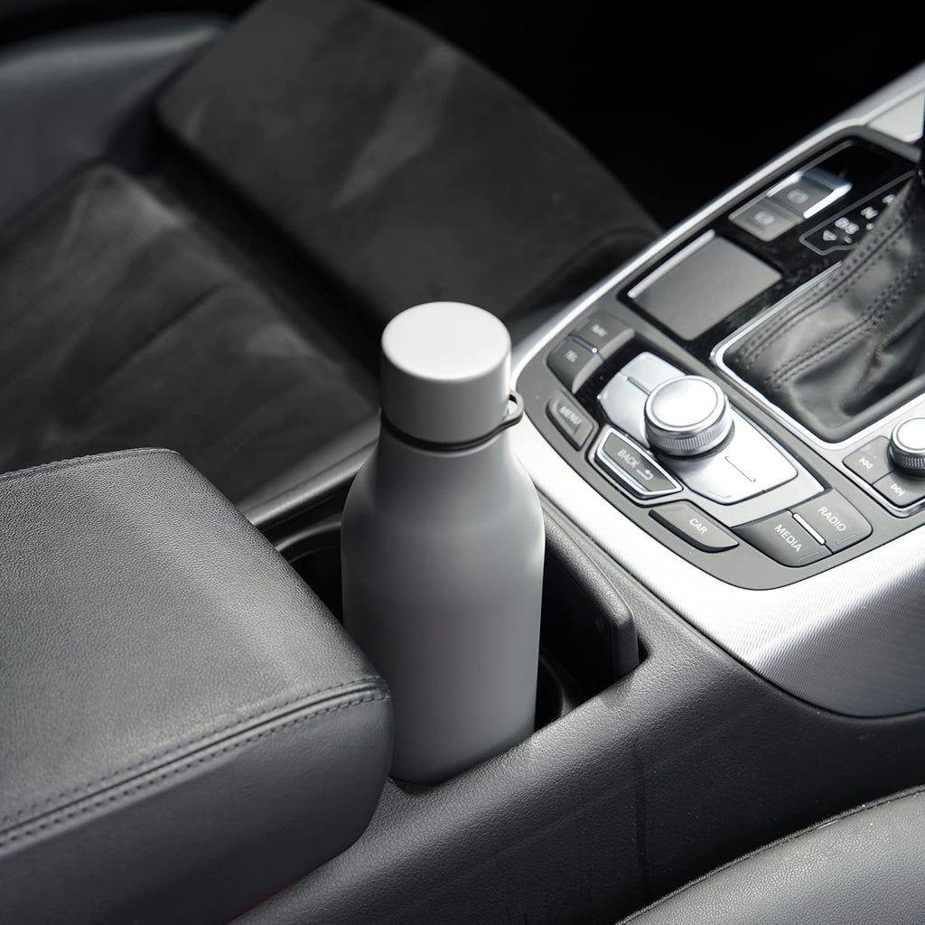 BJPKPK Insulated Water Bottles, 18 oz Stainless Steel Metal Water Bottle with Strap, BPA Free Leak Proof Jugs, Mugs, Flasks, Reusable Thermal Flasks for Sports & Travel, Black